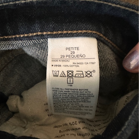 Banana Republic Pintuck Jean - Picture 4 of 9